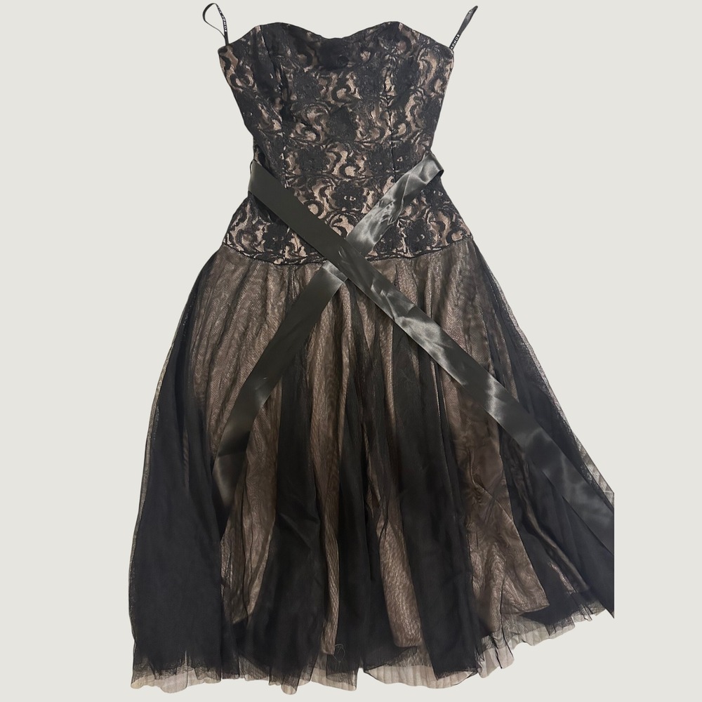 Alexia Admor New York Black Lace Tulle Strapless Cocktail Dress NWT Small Rare